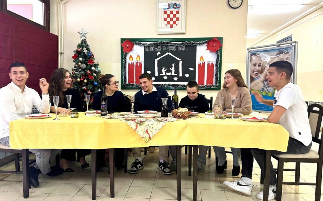 Školska božićna priredba
